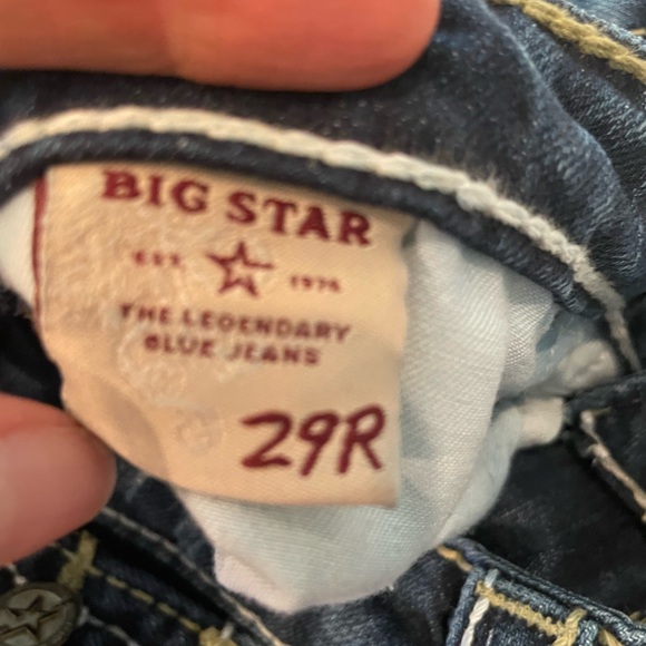 Big Star jeans LIV 29R See photos frayed hem EUC smoke free worn a few times. - Picture 6 of 8